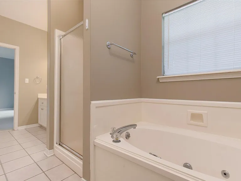 45 Franklin Pl — Photo 12