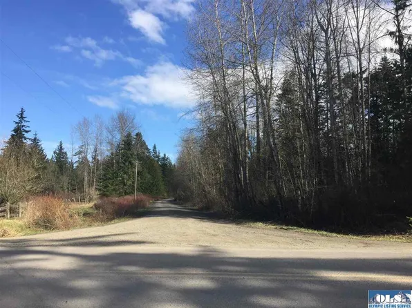 133 Country Acres Ln, Sequim, WA 98382