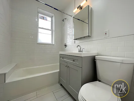 Rented by Realty 2000 Corp | media 23