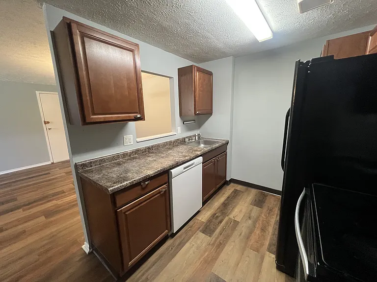 3632 Westwood Northern Blvd #26 — Photo 9