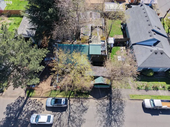 8420 SE Lafayette St, Portland, OR 97266