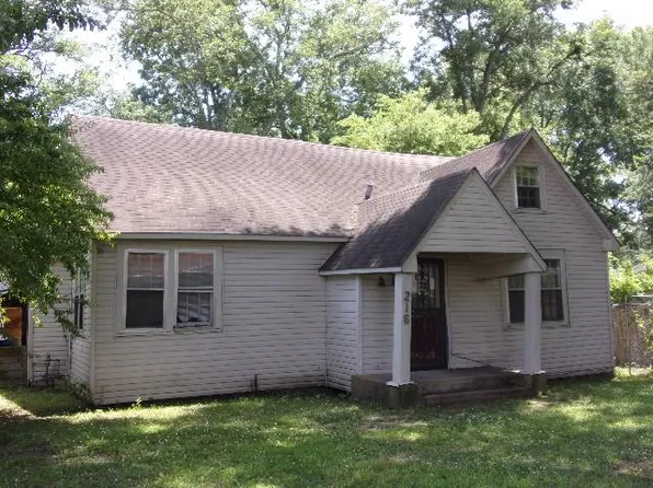 216 S 2nd St, West Memphis, AR 72301