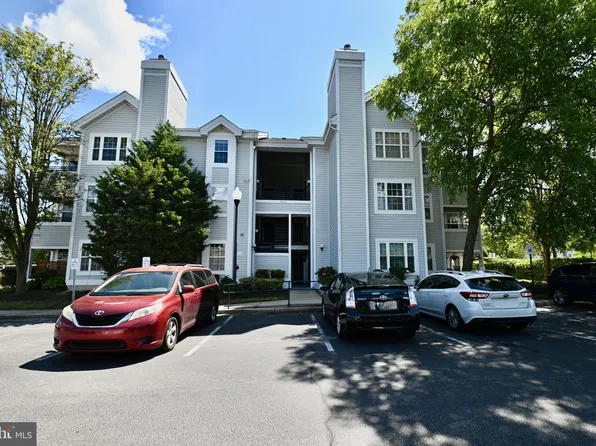 603 Forest Walk Ln APT 202, Odenton, MD 21113