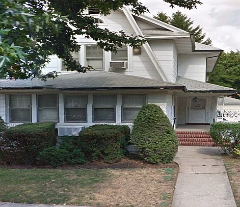 1st image of 1715 E 26th St