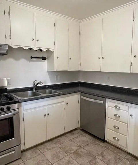 4764 S Cincinnati Ave — Photo 5