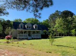 382 Whiting Creek Rd, Locust Hill, VA 23092