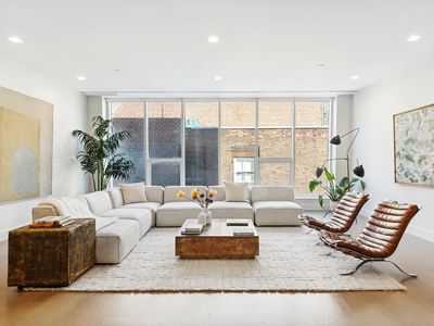 74 Grand St, New York, NY, 10013