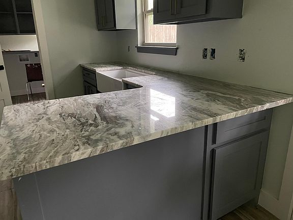 3rd image of 1205 Ideal St