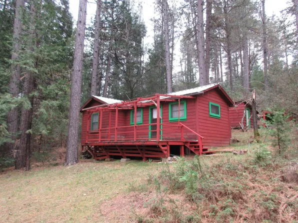 30500 Magra Rd, Gold Run, CA 95717