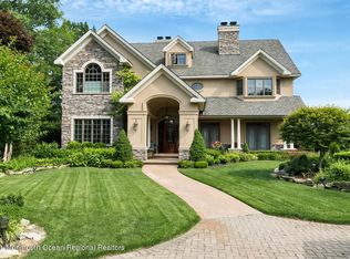 100 Conover Ln, Red Bank, NJ 07701