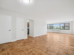 2 Washington Sq APT 1G, Larchmont, NY 10538
