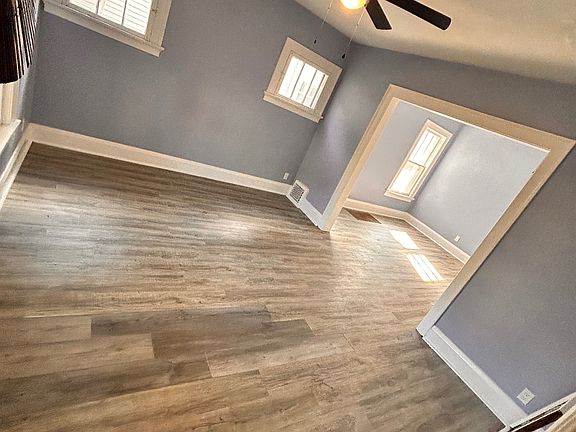 2nd image of 3815 N Lockwood Ave #2