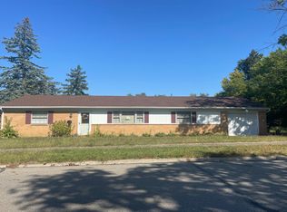 121 Sunburst Dr, Fairborn, OH 45324