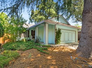 132 Presidential Cir, Healdsburg, CA 95448