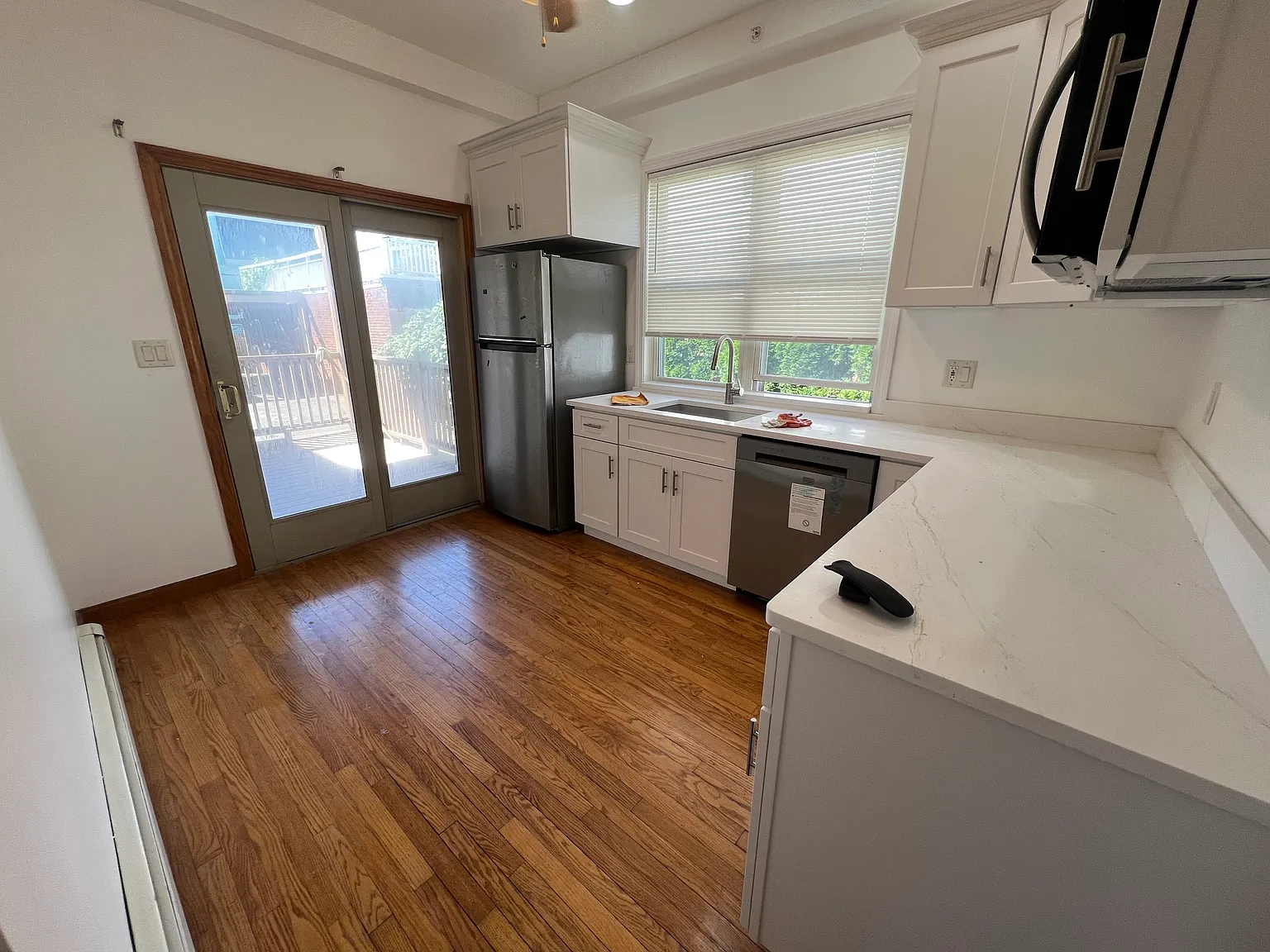 20 Pearl St — Photo 1