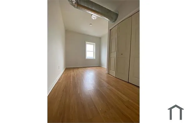 Building Photo - 621 E 9th Ave #2