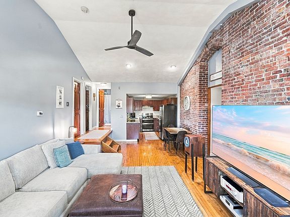 4th image of 663 Boston St APT 7