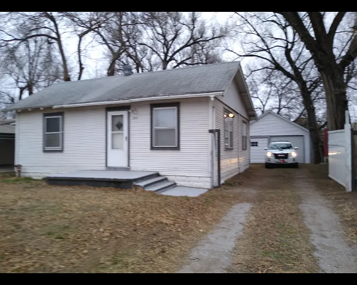 344 N Anna St — Photo 5