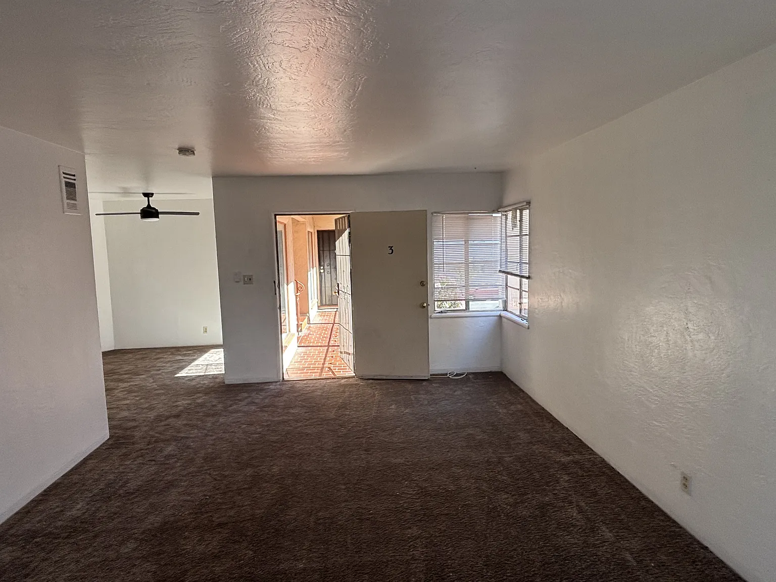 158 West Broadmoor Boulevard - 3 — Photo 4