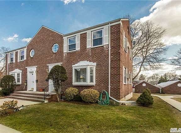 2nd image of 26154 Langston Ave