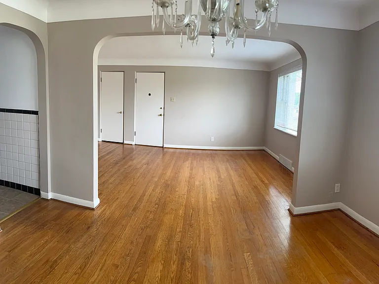Dining Rm to Living Rm view