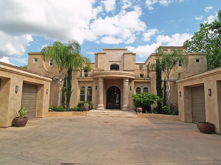 1516 Trails Way photo 1