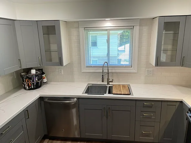 3 bed, 1.5 bath, 1250 sqft, $2,200 — Photo 4