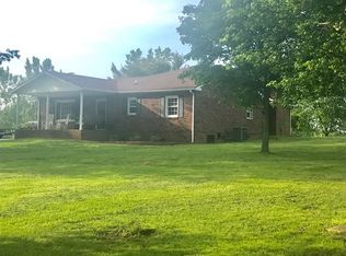4917 Pleasant Valley Rd, Philpot, KY 42366