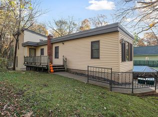 330 Kimberly Rd, Willernie, MN 55090