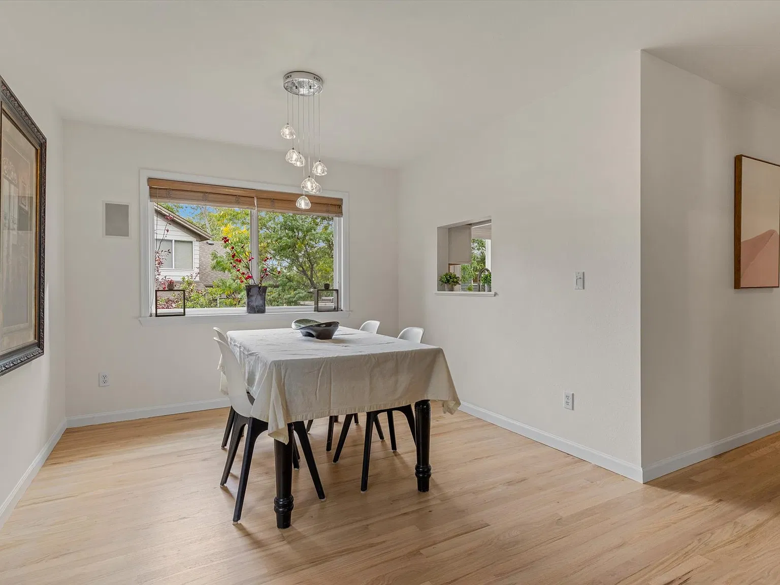 3 bed, 2374 sqft, $4,600 — Photo 4