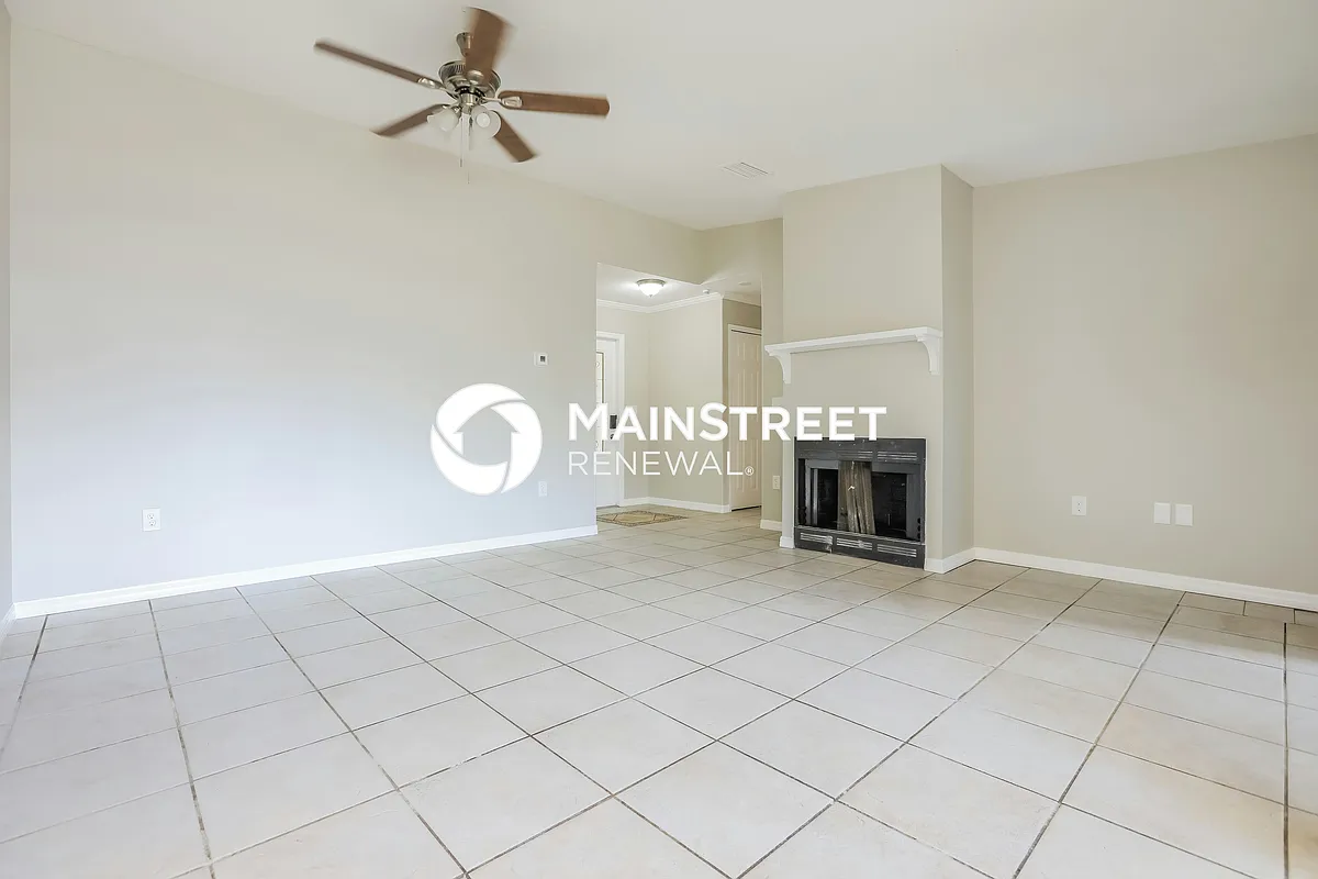 Living Room - 290 Crane Rd