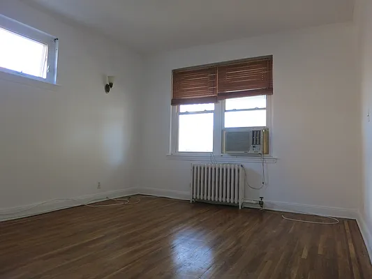 Rented by Signature Spaces NYC Corp | media 39