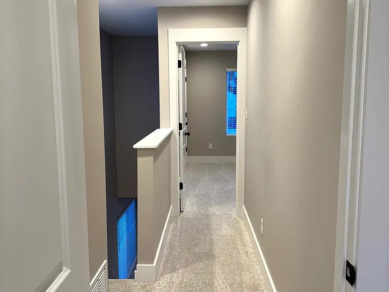 1351 Charleston Ave — Photo 13