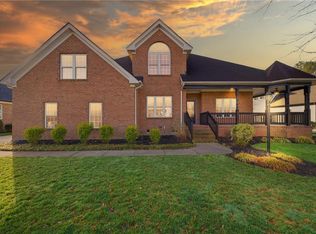 313 Sweetbay Dr, Chesapeake, VA 23322