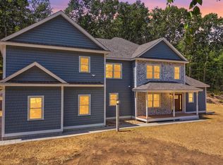 6 Eastview Dr, Derry, NH 03038