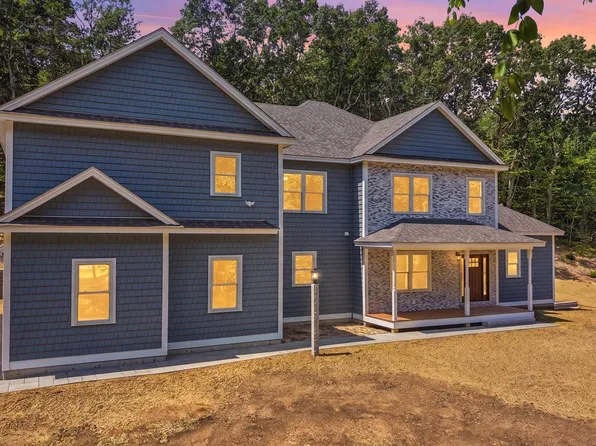6 Eastview Drive, Derry, NH 03038