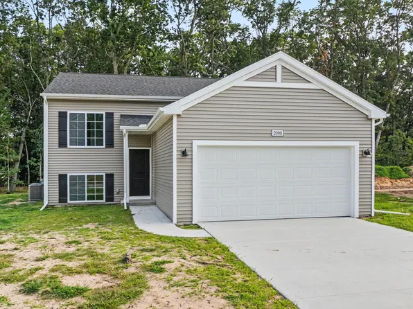 2098 Kristin Ct, Muskegon, MI 49442