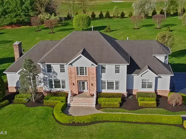 2 Lockwood Run, Colts Neck, NJ 07722