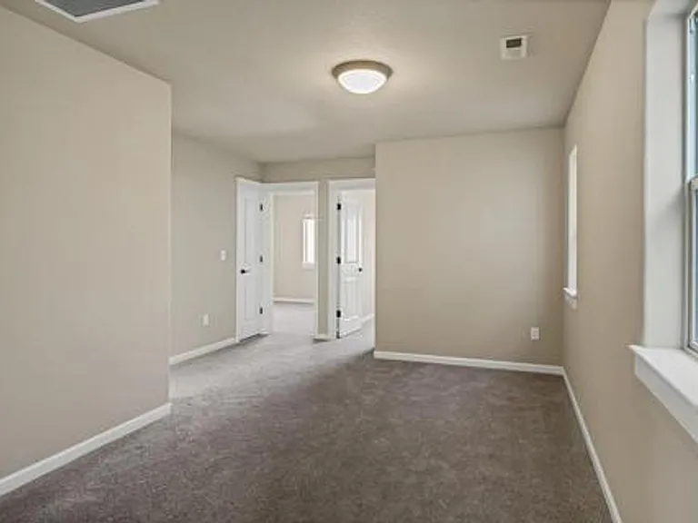 20774 NE Sierra Dr — Photo 9