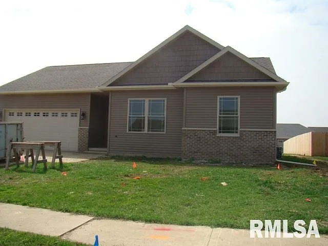 1512 Mackenzie Dr photo 1