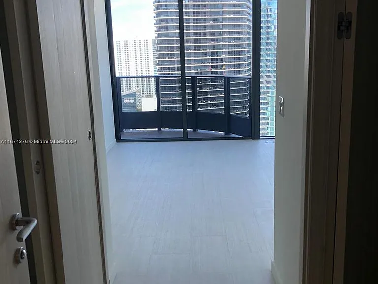 1000 Brickell Plz #3415 — Photo 8