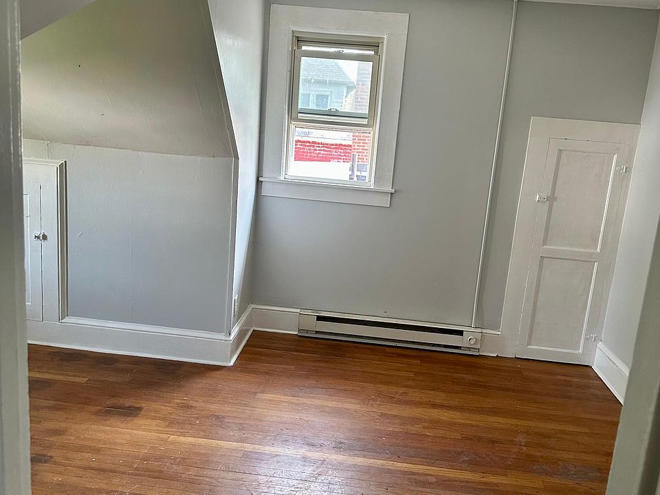 2nd image of 295 Chestnut St #3