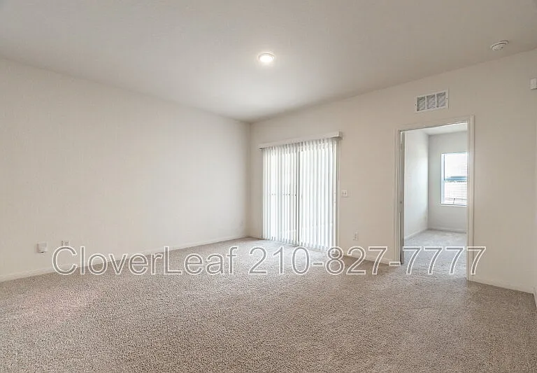 7415 Corral Smt — Photo 10