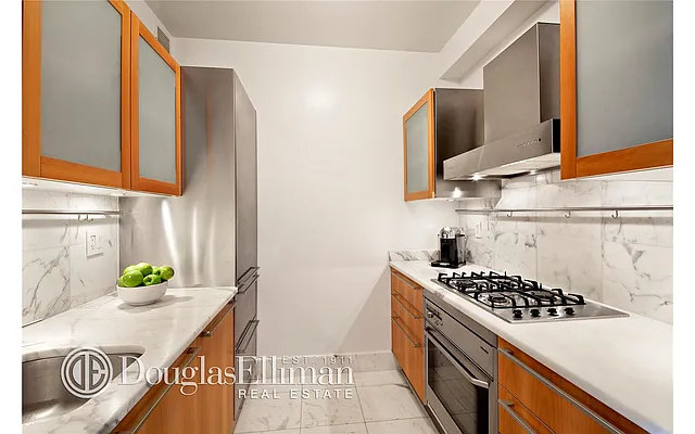 Sold by Douglas Elliman | media 20