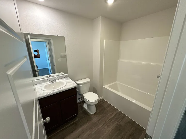 1761 Breckenridge St — Photo 5