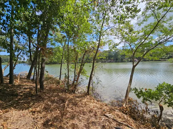 258 White Sand Dr, Heathsville, VA 22473