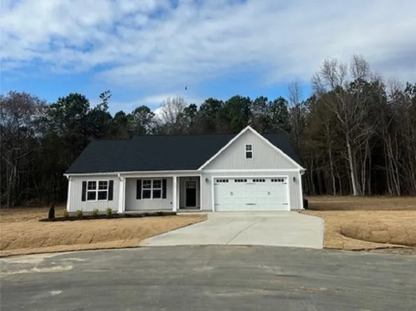 174 Jones Creek Ln, Lillington, NC 27546