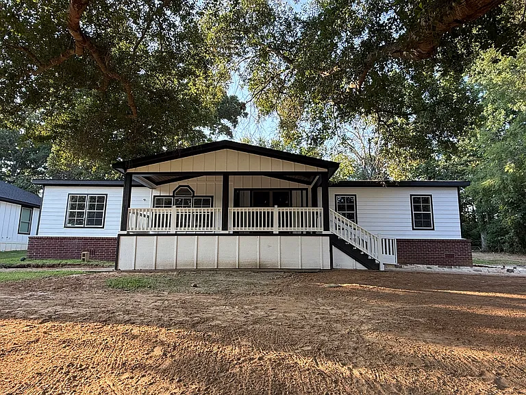 13588 Cascade Rd — Photo 1