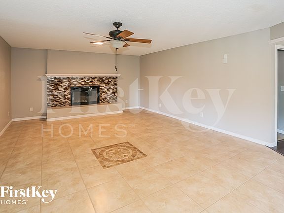 2nd image of 8427 N 47th Dr