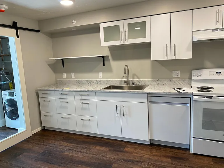 803 Waimanu St #617 — Photo 5